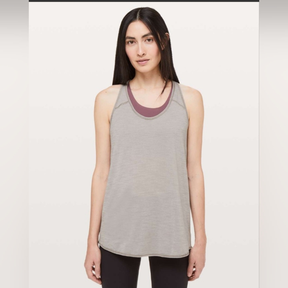 Lululemon Essential Tank Heathered Dark Chrome Size 6 Pre-owned